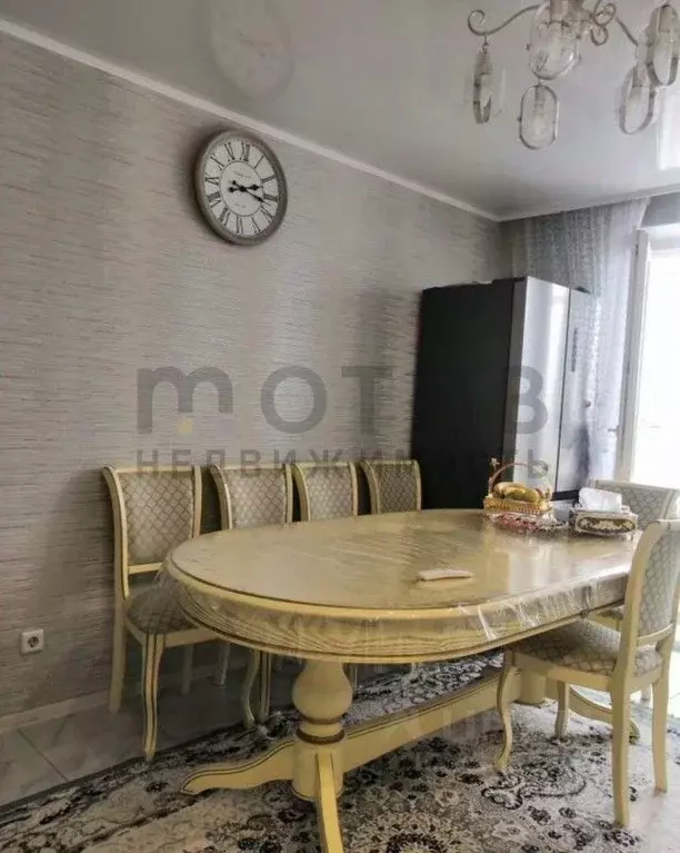 3-к кв. Тюменская область, Тюмень ул. Федюнинского, 58к2 (92.2 м) - Фото 1