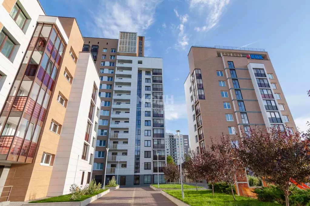 3-к кв. Карелия, Петрозаводск ул. Анохина, 5к1 (89.9 м) - Фото 1