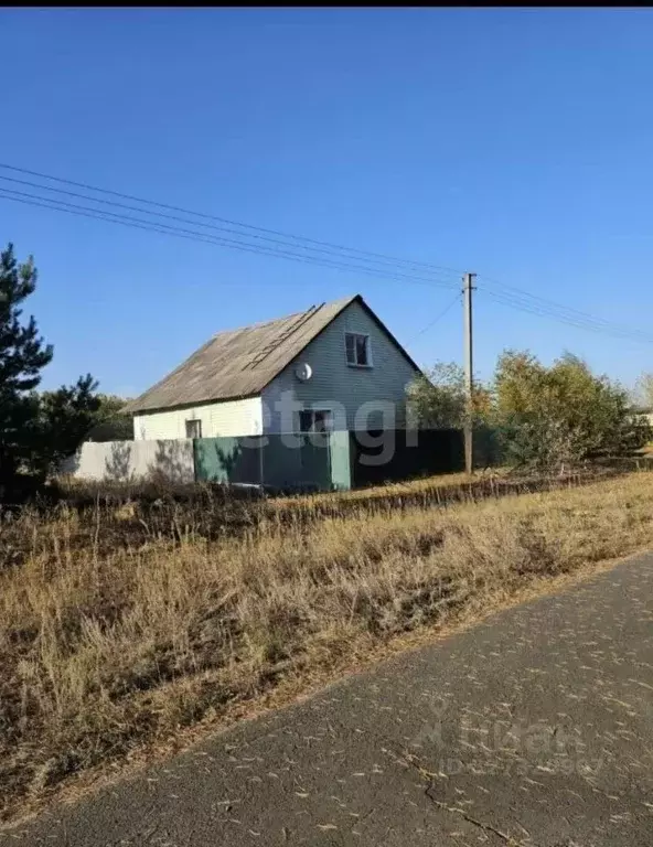 Дом в Белгородская область, Старооскольский городской округ, с. ... - Фото 1