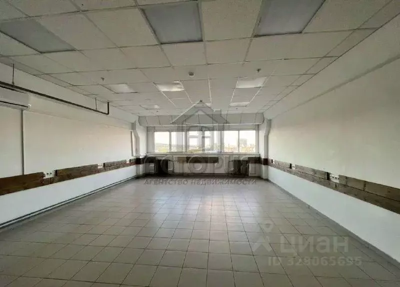 Офис в Красноярский край, Красноярск Телевизорная ул., 1 (55 м) - Фото 1