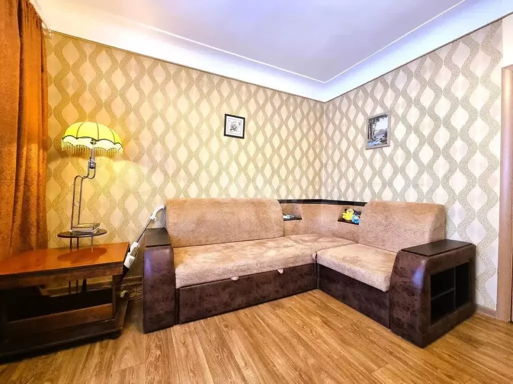 3-к. квартира, 70 м, 2/2 эт. - Фото 1