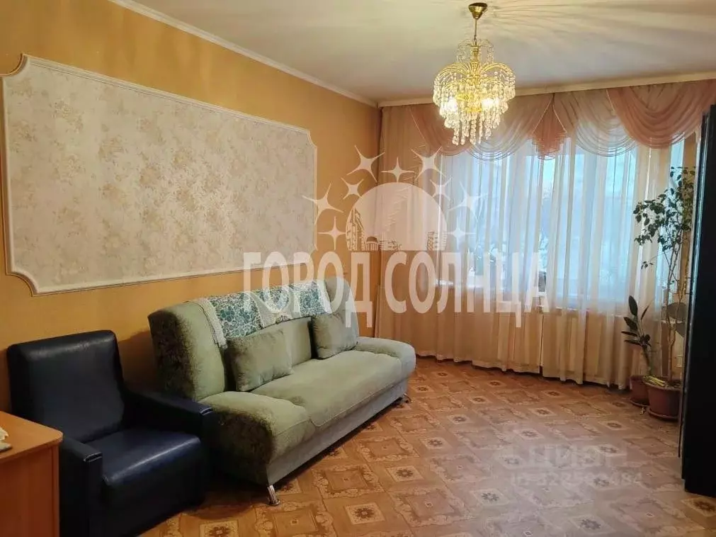 3-к кв. Омская область, Омск ул. Химиков, 16 (64.0 м) - Фото 1