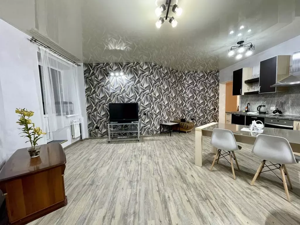 3-к кв. Иркутская область, Иркутск ул. Пискунова, 156/1 (63.0 м) - Фото 0