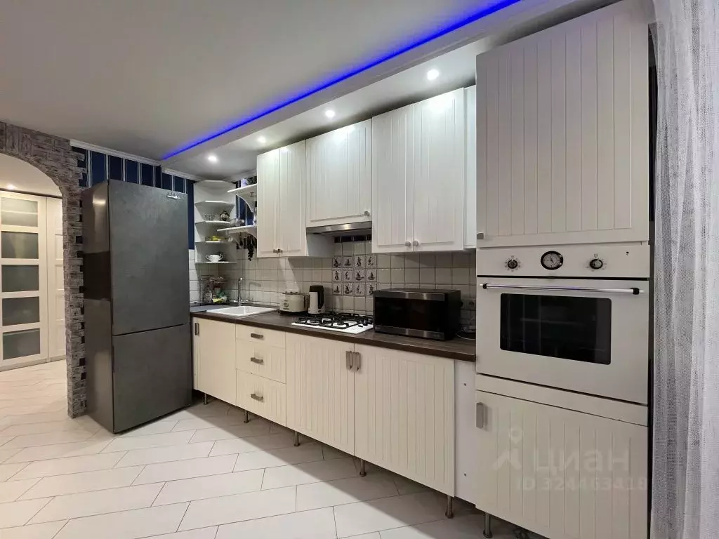 3-к кв. Саратовская область, Саратов проезд 1-й Топольчанский, 5 (73.9 ... - Фото 1