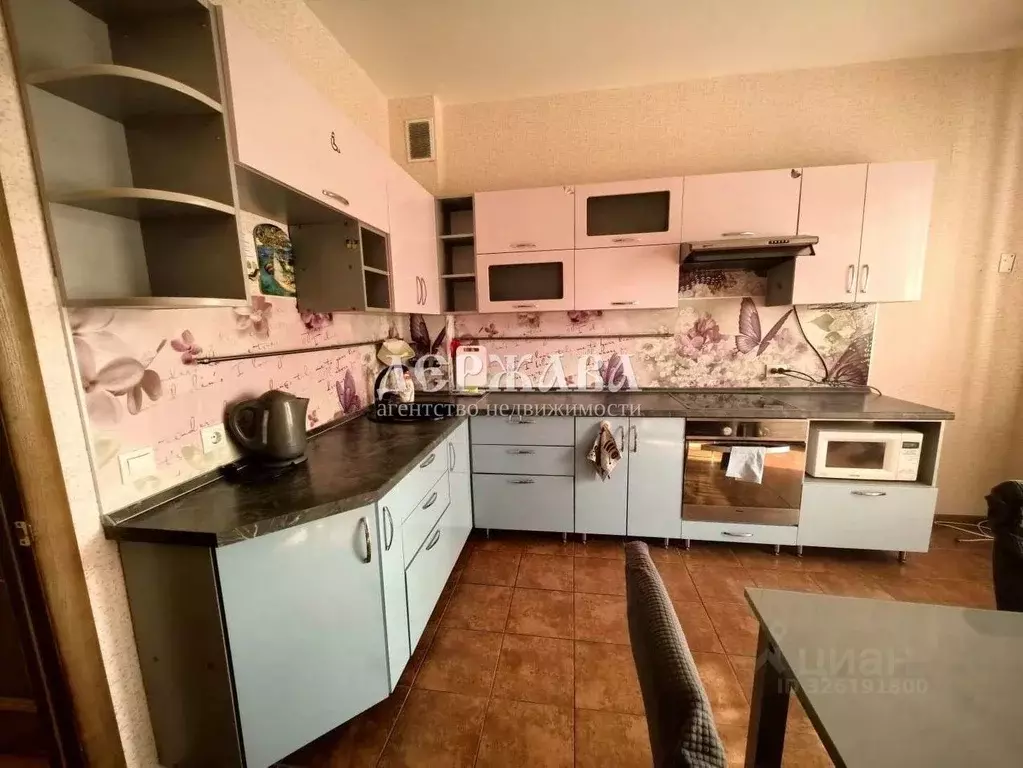 2-к кв. Белгородская область, Старый Оскол Степной мкр, 30 (70.0 м) - Фото 2