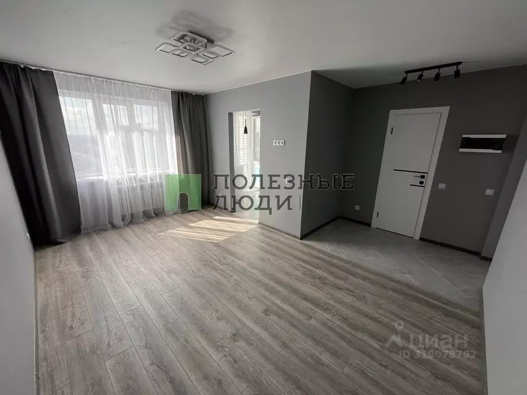 1-к кв. Орловская область, Орел Плещеевская ул., 8 (30.6 м) - Фото 0