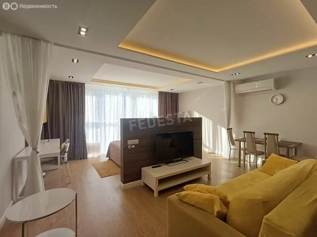 1-комнатная квартира: Пермь, улица Окулова, 18 (58.3 м) - Фото 1