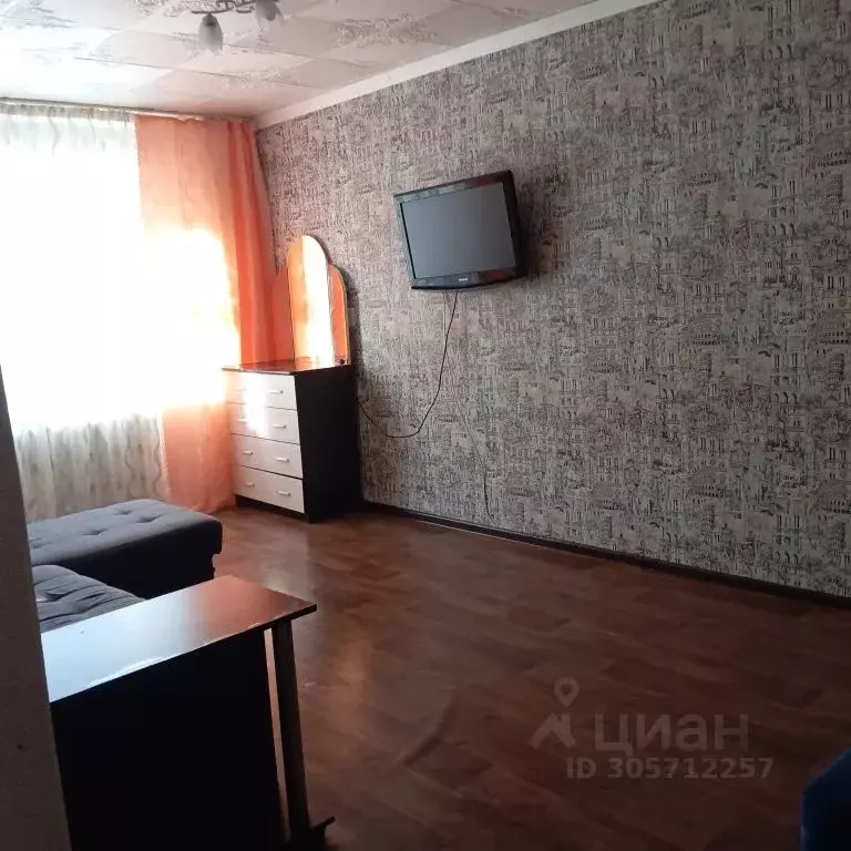 2-к кв. Татарстан, Чистополь ул. В. Ногина, 88 (45.0 м) - Фото 0