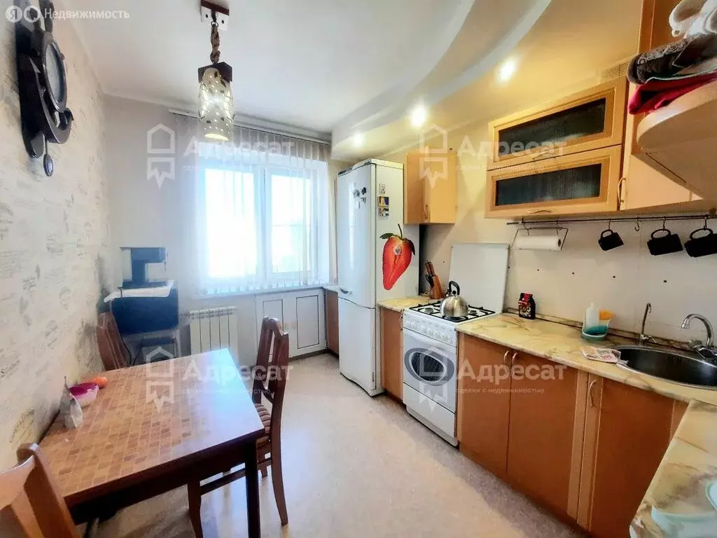 3-комнатная квартира: Волгоград, Закавказская улица, 6 (61 м) - Фото 1