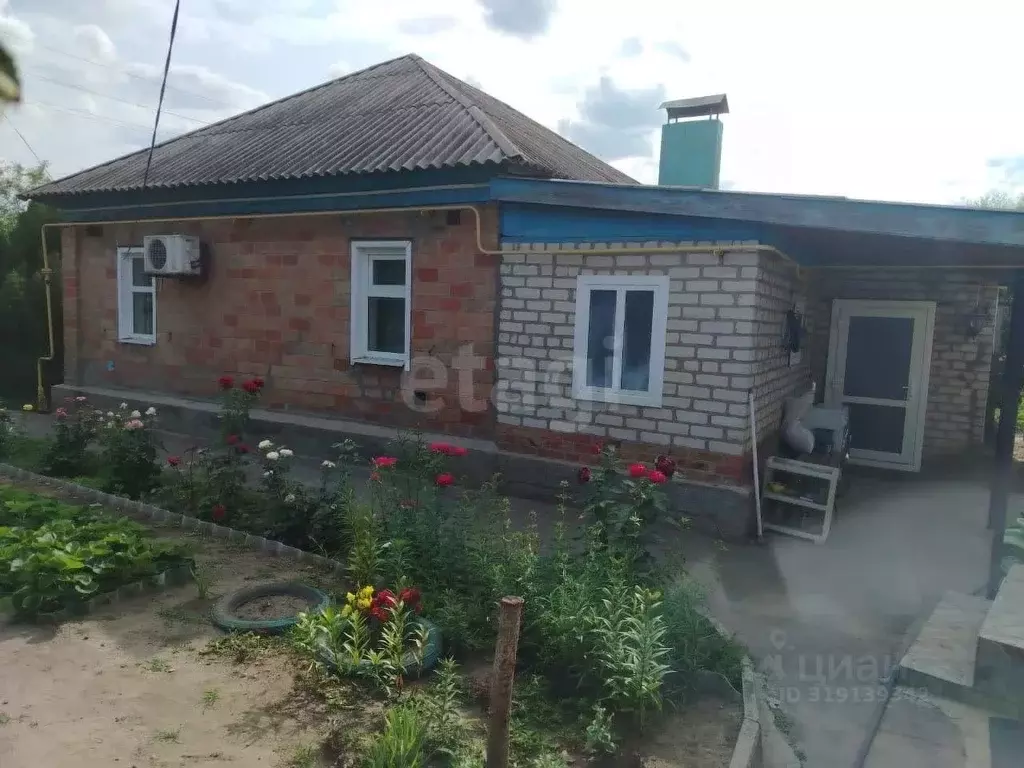Дом в Ростовская область, Шолоховский район, Вешенская ст-ца Советская ... - Фото 0