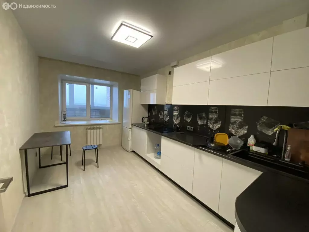 2-комнатная квартира: Вологда, Белозерское шоссе, 10 (62.6 м) - Фото 1