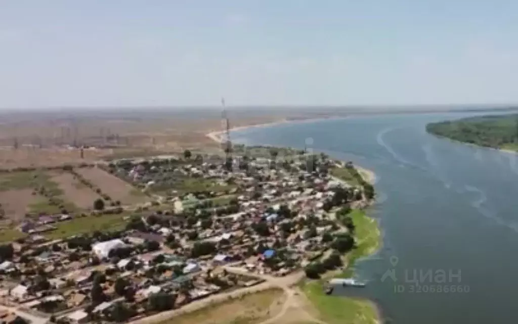 Участок в Астраханская область, Наримановский район, с. Рассвет ... - Фото 1