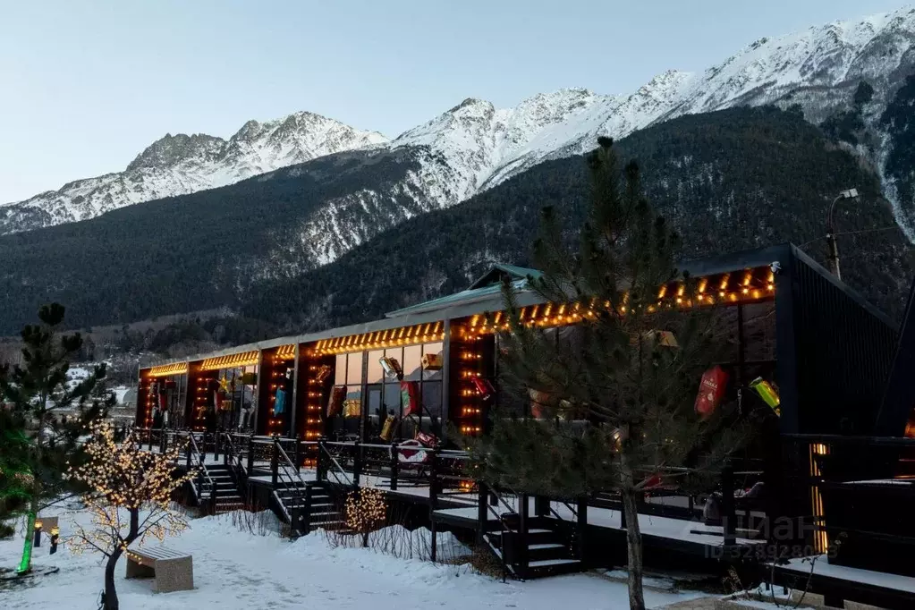 Дом в Кабардино-Балкария, Эльбрусский район, с. Эльбрус Школьная ул., ... - Фото 1
