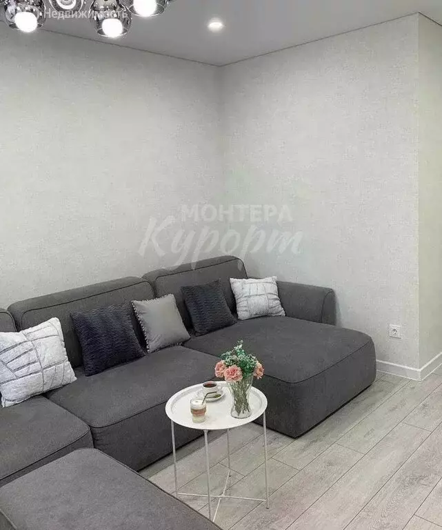 2-комнатная квартира: Магнитогорск, Октябрьская улица, 12 (57 м) - Фото 1