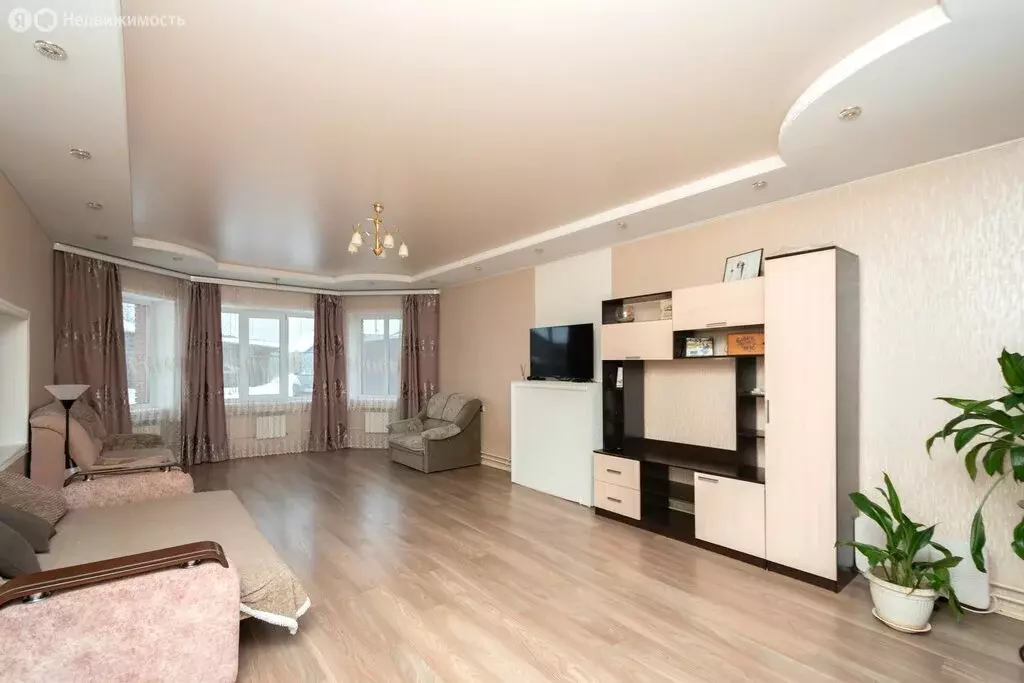 Дом в Иркутский муниципальный округ, рабочий посёлок Маркова, улица ... - Фото 1