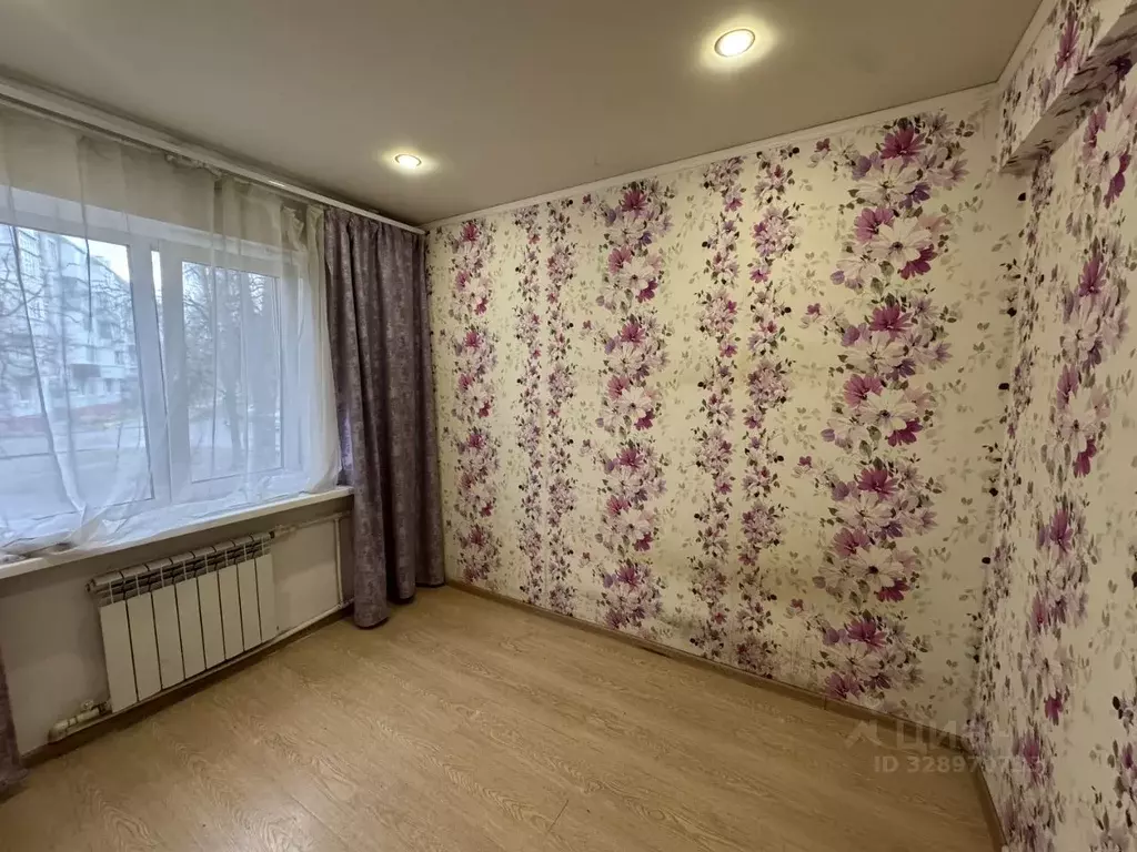 3-к кв. Брянская область, Брянск ул. Красной Гвардии, 22 (47.5 м) - Фото 2