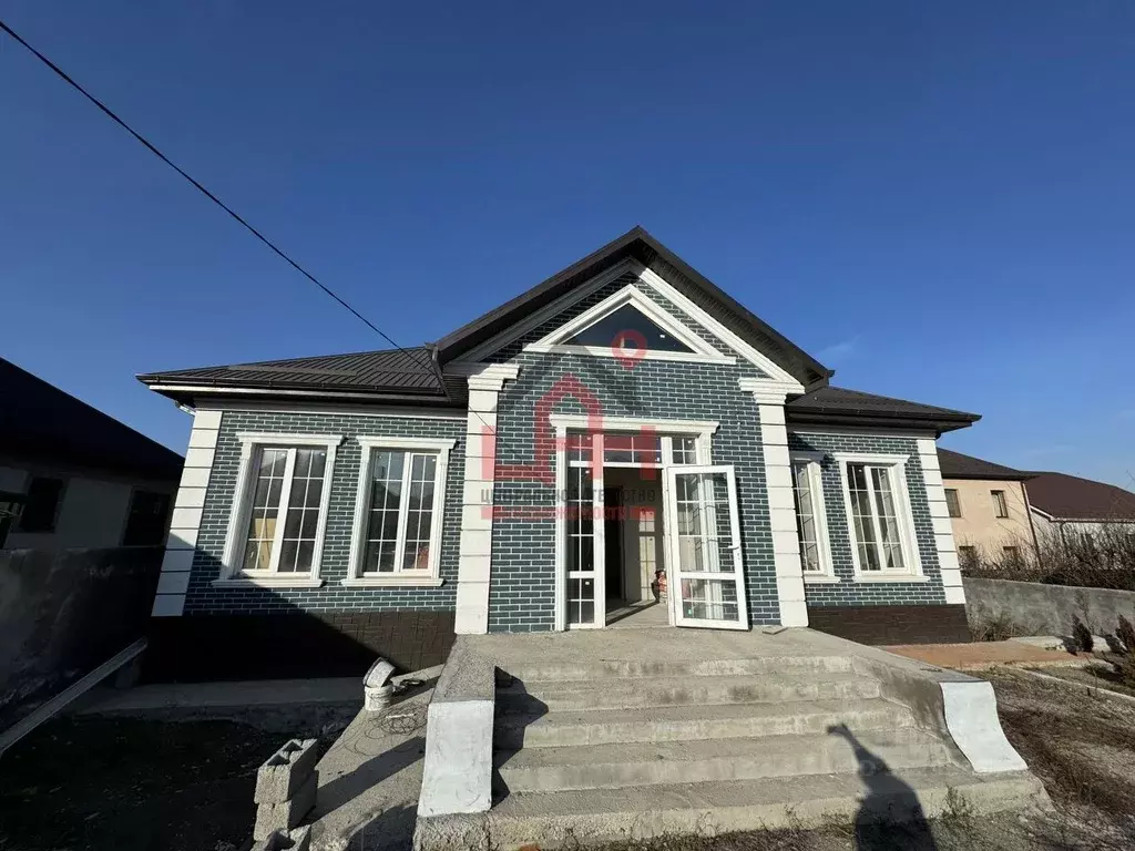 Дом в Ставропольский край, Предгорный муниципальный округ, ... - Фото 1