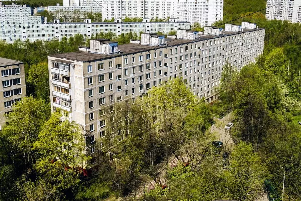 3-к кв. Москва ул. Красного Маяка, 1К1 (58.3 м) - Фото 0