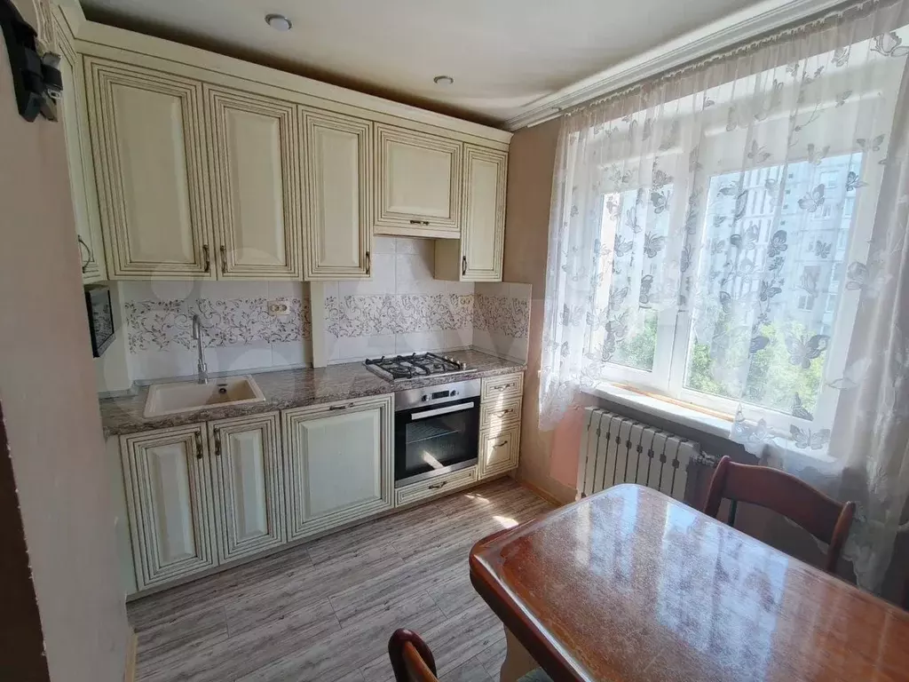 2-к. квартира, 55 м, 5/9 эт. - Фото 0