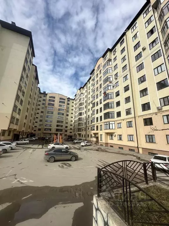 2-к кв. Кабардино-Балкария, Нальчик ул. Шарданова, 48к6 (99.8 м) - Фото 2