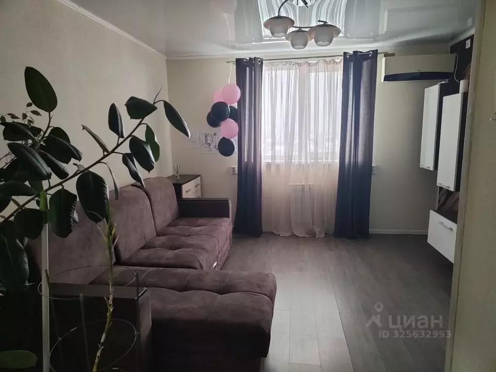 3-к кв. Саратовская область, Энгельс Студенческая ул., 183б (80.0 м) - Фото 1