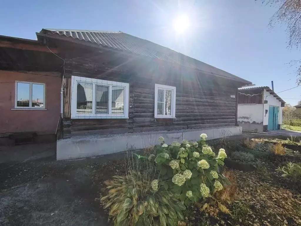 Дом в Кемеровская область, Белово ул. 2-я Кирплощадка, 52А (82 м) - Фото 2