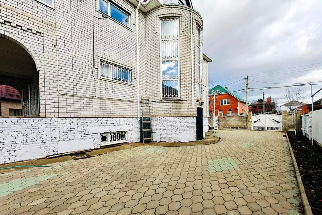 Дом в Краснодарский край, Краснодар ул. Дементия Красюка (375 м) - Фото 2