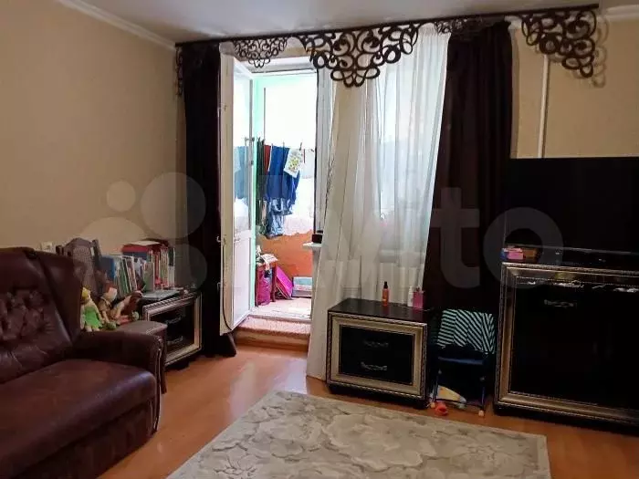 1-к. квартира, 37 м, 1/9 эт. - Фото 0