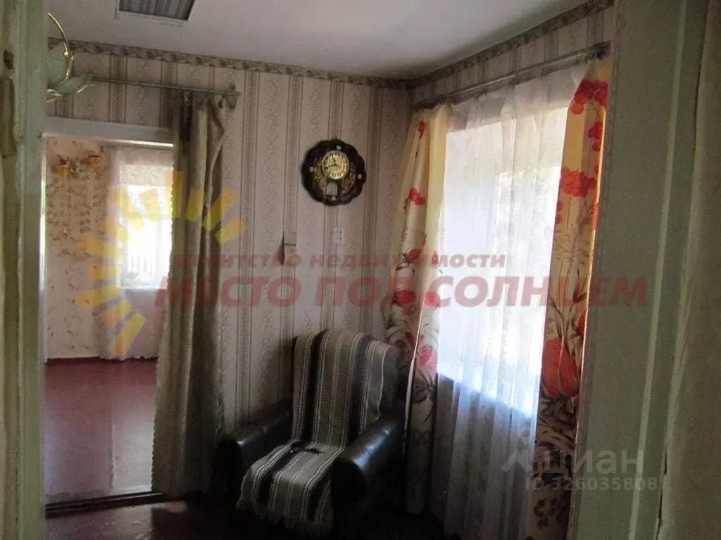 Дом в Краснодарский край, Щербиновский район, Екатериновское с/пос, с. ... - Фото 1