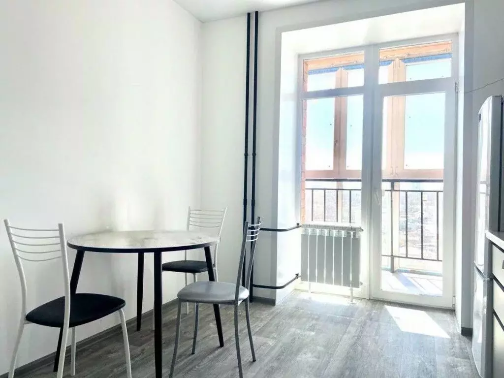 1-к кв. Амурская область, Благовещенск Серышевский пер., 5 (42.5 м) - Фото 0