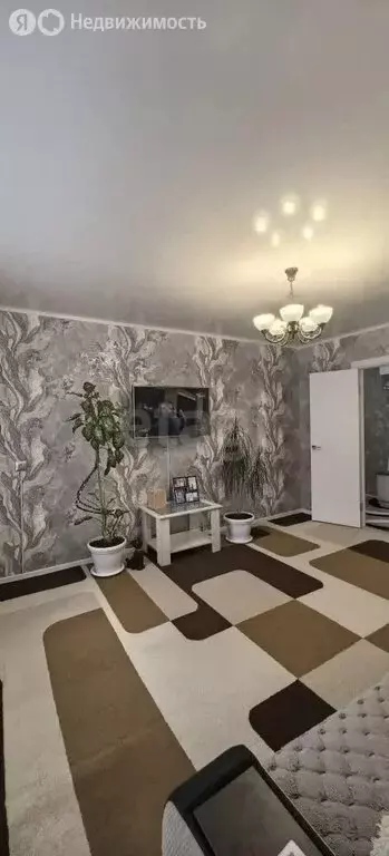 3-комнатная квартира: Стерлитамак, улица Сакко и Ванцетти, 55 (64.4 м) - Фото 1