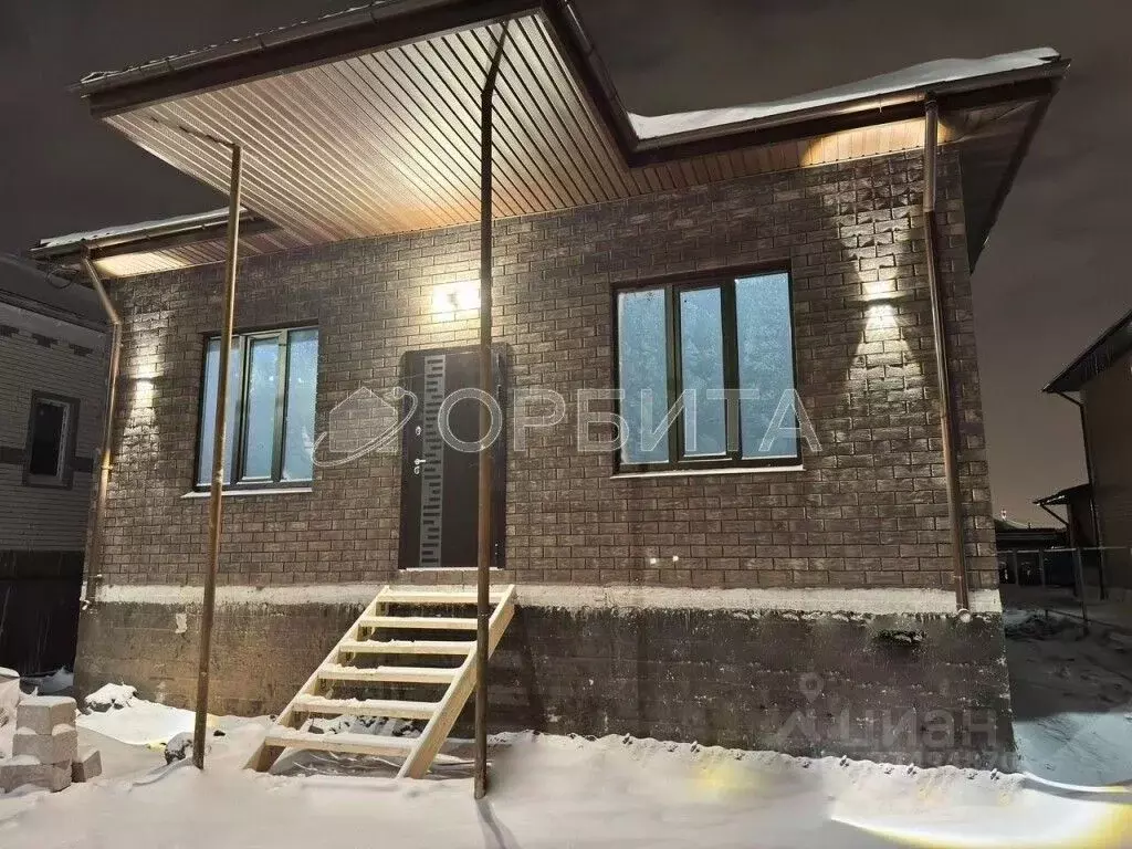 Дом в Тюменская область, Тюмень Казарово мкр, ул. Хамита Ярми (97 м) - Фото 1