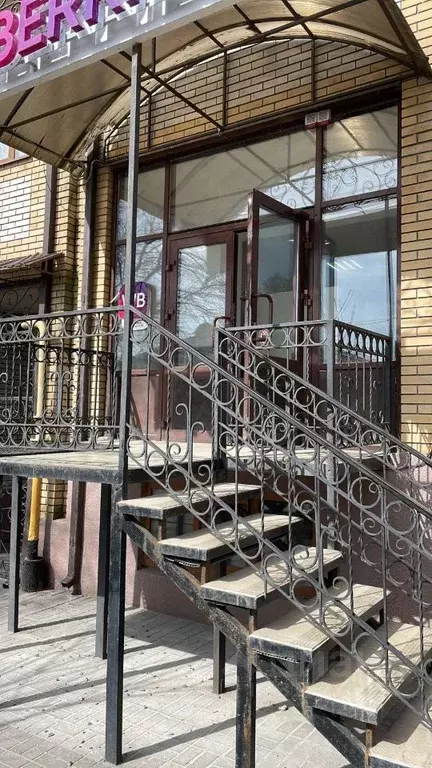 Помещение свободного назначения в Ростовская область, Таганрог ул. ... - Фото 0