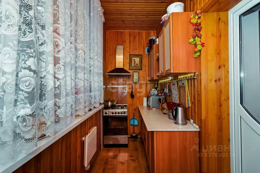 Гараж в Ханты-Мансийский АО, Ханты-Мансийск ул. Гагарина, 123 (54 м) - Фото 1