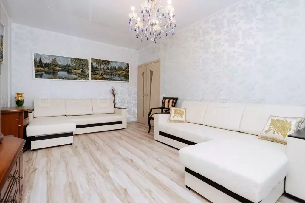 2-к кв. Татарстан, Казань ул. Рихарда Зорге, 66В (62.0 м) - Фото 0