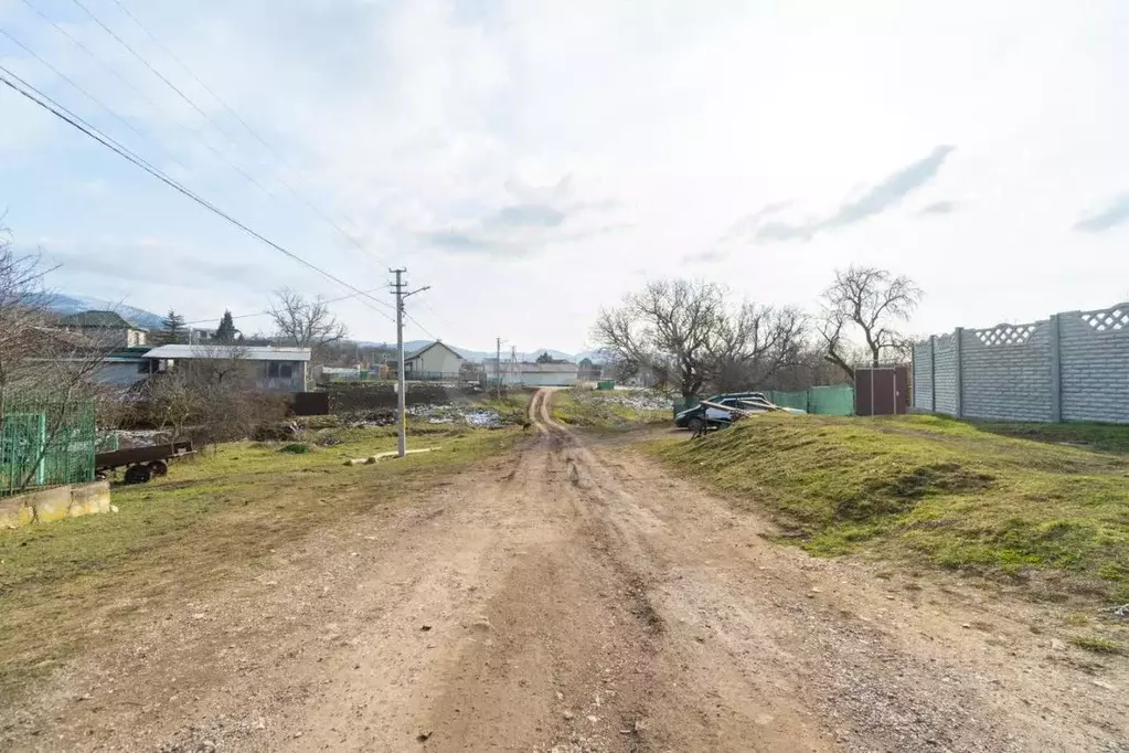 Участок в Севастополь с. Новобобровка, ул. Изумрудная, 3 (4.75 сот.) - Фото 1