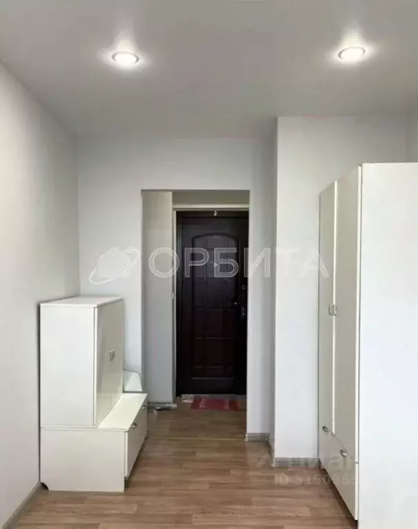 Студия Тюменская область, Тюмень ул. Мельникайте, 67 (12.8 м) - Фото 2