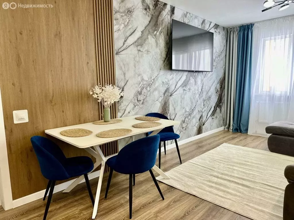 3-комнатная квартира: Оренбург, проспект Победы, 157/6 (60 м) - Фото 1