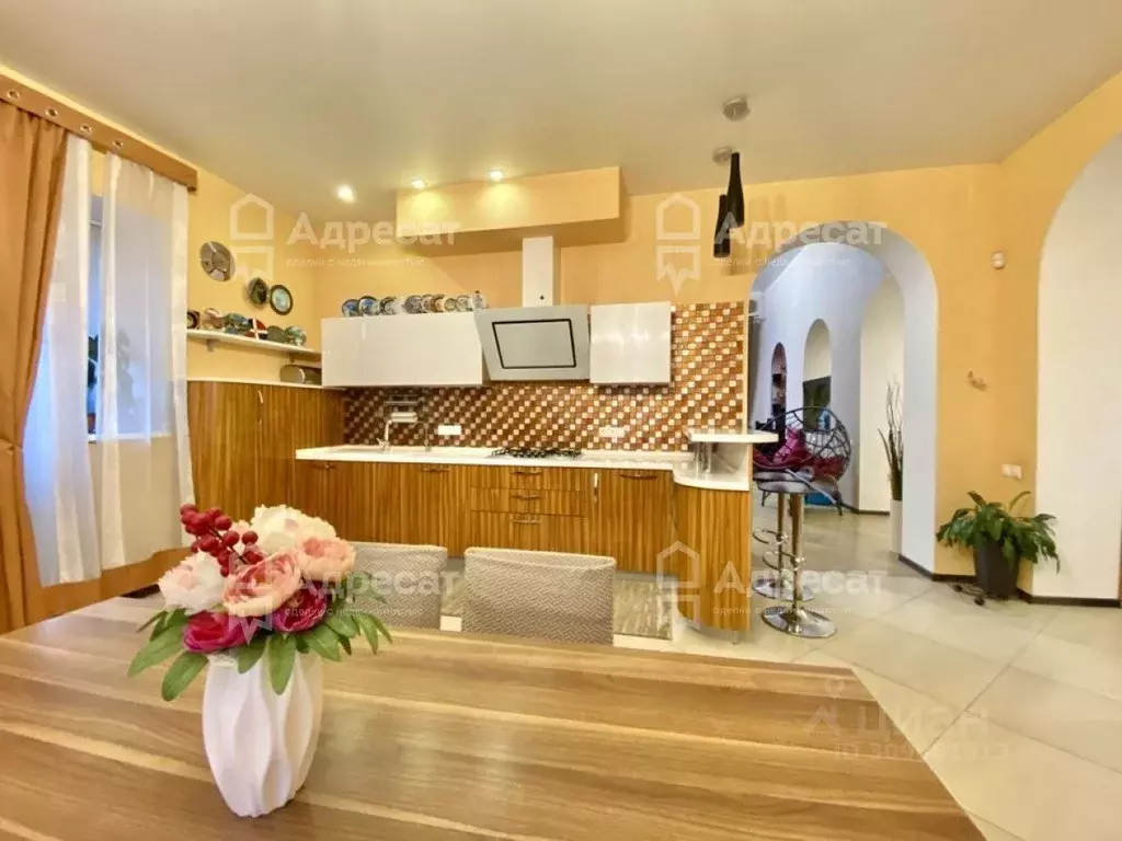 Дом в Волгоградская область, Волгоград Дербентская ул. (473 м) - Фото 1