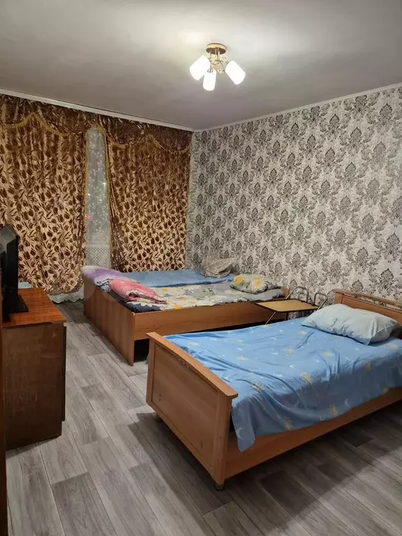 3-к. квартира, 65 м, 1/3 эт. - Фото 1