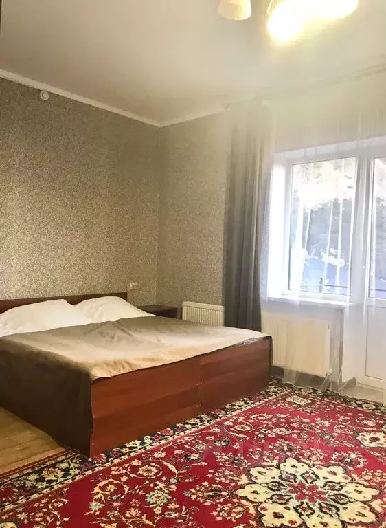 Комната Кабардино-Балкария, Эльбрусский район, с. Терскол ул. Азау, 4 - Фото 1