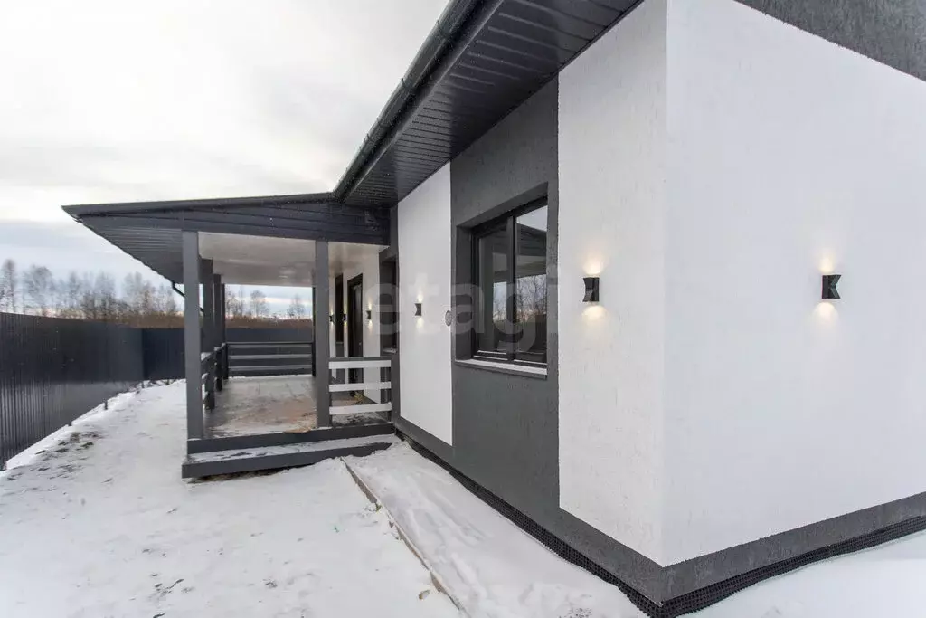 Дом в Тобольск, микрорайон Усадьба, Лесная улица (80 м) - Фото 1