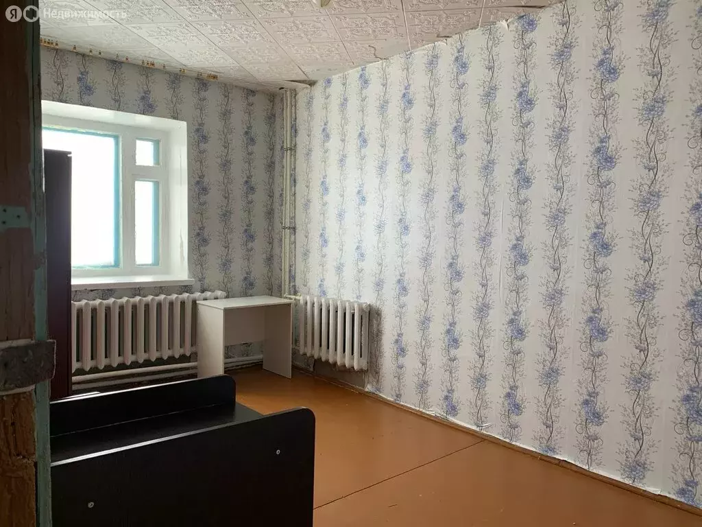 3-комнатная квартира: Покровск, улица Орджоникидзе, 58/1 (71 м) - Фото 0