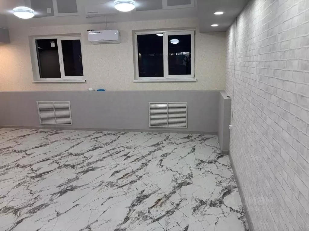 Помещение свободного назначения в Краснодарский край, Краснодар ул. ... - Фото 2