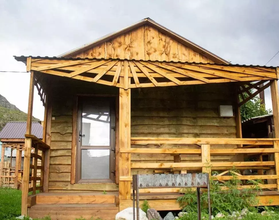 Дом в Алтай, Улаганский район, с. Акташ ул. Мира, 6 (24 м) - Фото 1