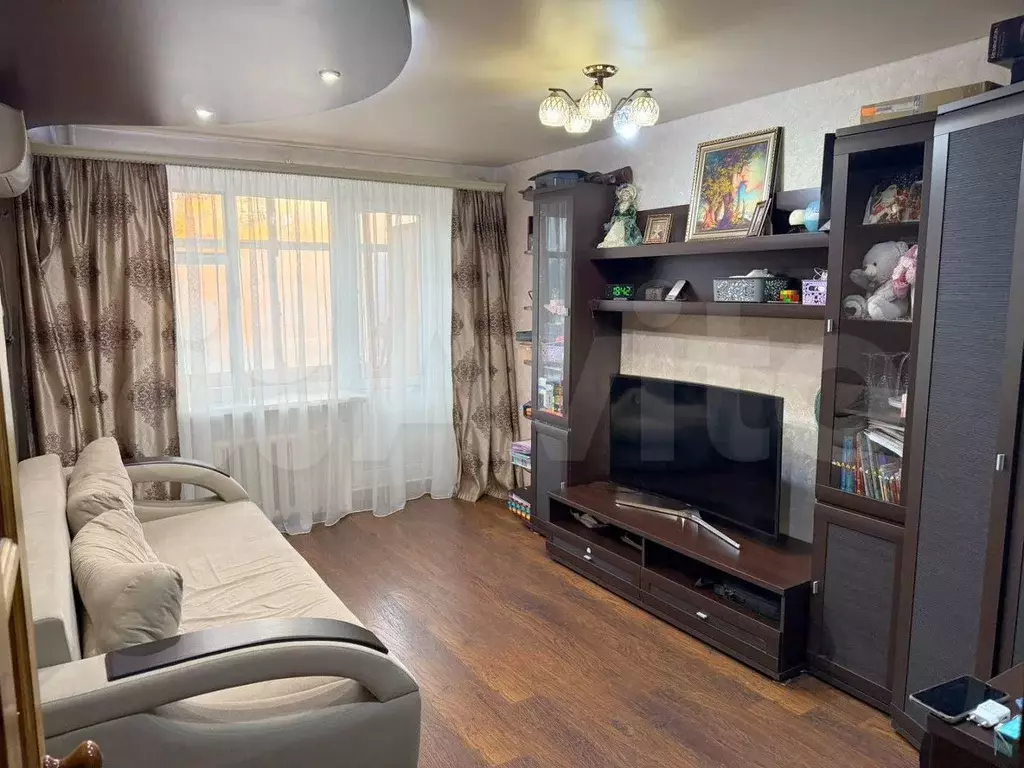 2-к. квартира, 40 м, 2/9 эт. - Фото 1
