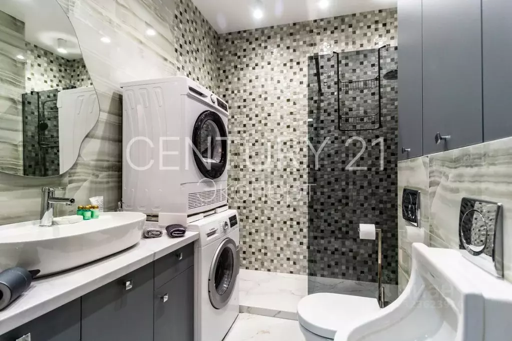 2-к кв. Калининградская область, Калининград просп. Мира, 84 (100.7 м) - Фото 1