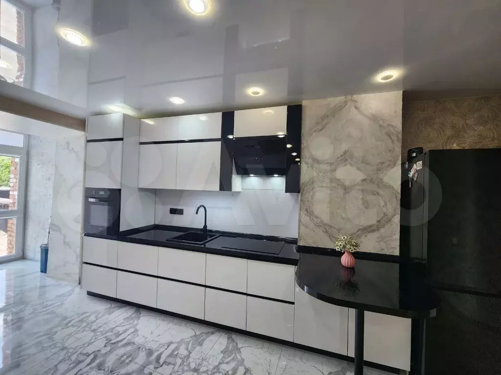 3-к. квартира, 71 м, 4/14 эт. - Фото 0