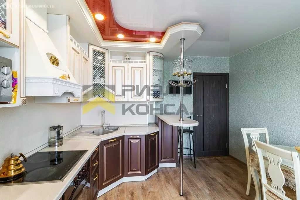 3-комнатная квартира: Омск, 21-я Амурская улица, 75 (80 м) - Фото 1