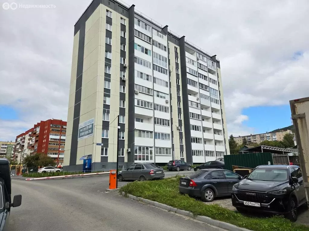 1-комнатная квартира: Миасс, Нечётная улица, 4 (40.7 м) - Фото 2